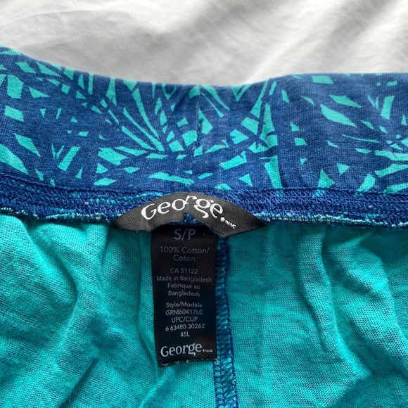 Cute Blue/Teal ‘Pyjama’ Shorts - Picture 3 of 3
